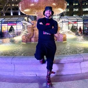 Meet your Posher, Ray